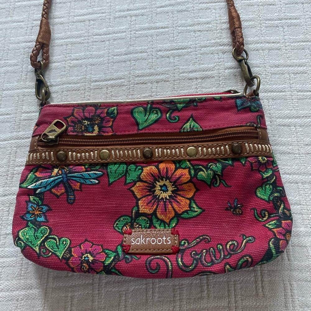 Sakroots red floral canvas purse. - Picture 3 of 12